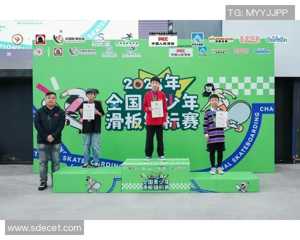 重庆滑板队以77分领跑马拉松大满贯积分榜展现强劲实力